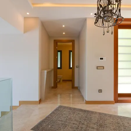 La Villas 1 *
