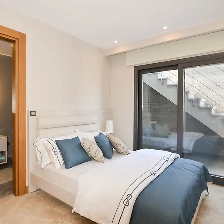La Villas 1 *